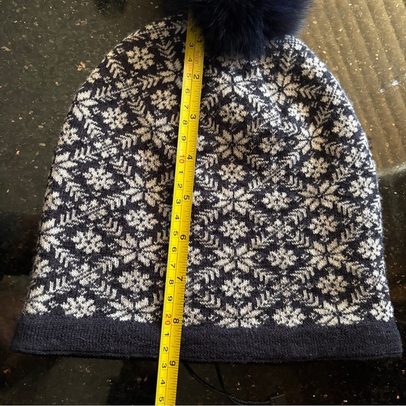 Kjetil Sorensen Norwegian Wool Double Layer Navy Beanie with Fox Pom-Pom - NWOT - Picture 6 of 7